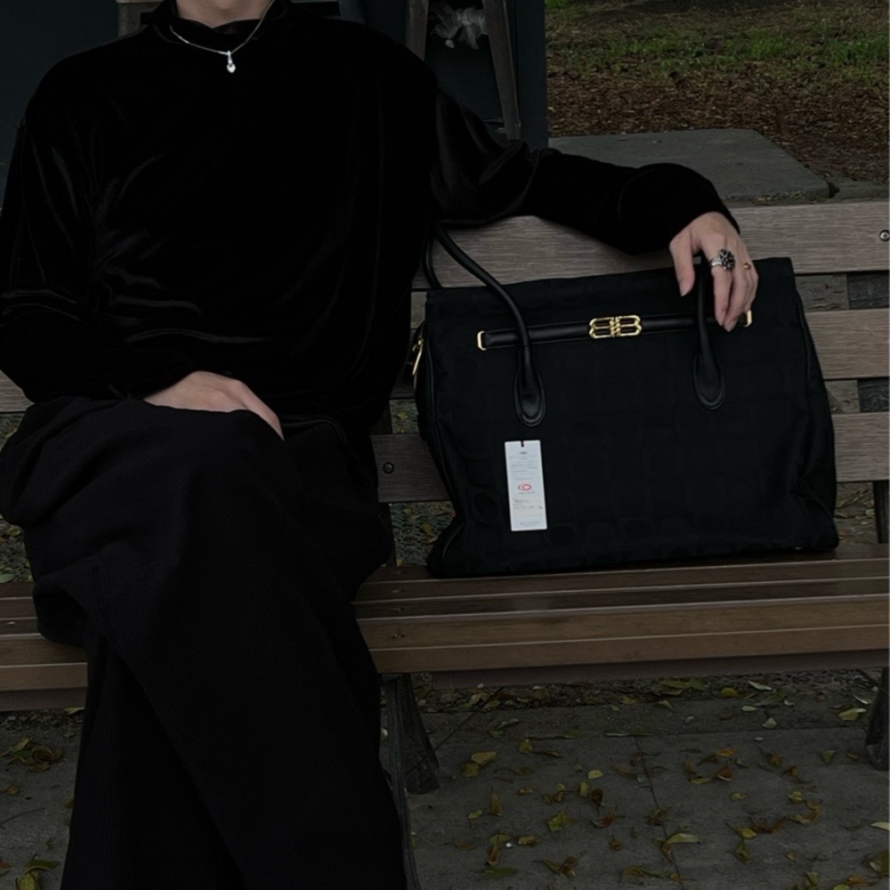 Balenciaga Nylon Tote bag, like new - Picture 4 of 14